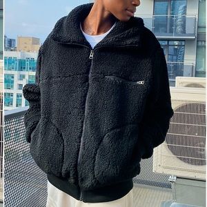 Aritzia Wilfred Free Teddy Coat in Black